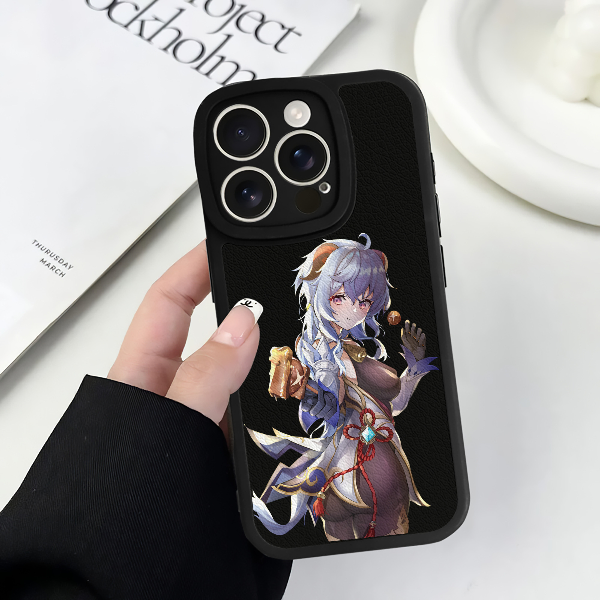 げんし神 甘雨 かんう genshin Ganyu 【iPhone 16シリーズ対応】シリコンスマホケース（レザー調） 材質：シリコン